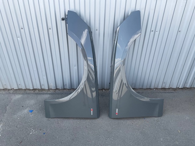 Переднє ліве крило 8W0821105D VAG