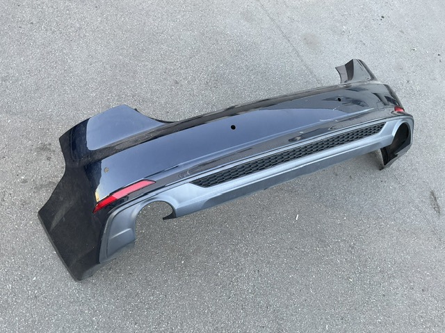 Буфер (бампер) задній 8W6807067AAGRU VAG