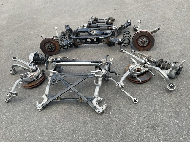 Передня балка 95B399315B PORSCHE