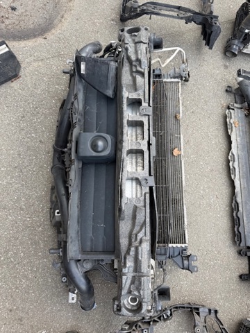 Абсорбер бампера переднього 95B807550R PORSCHE