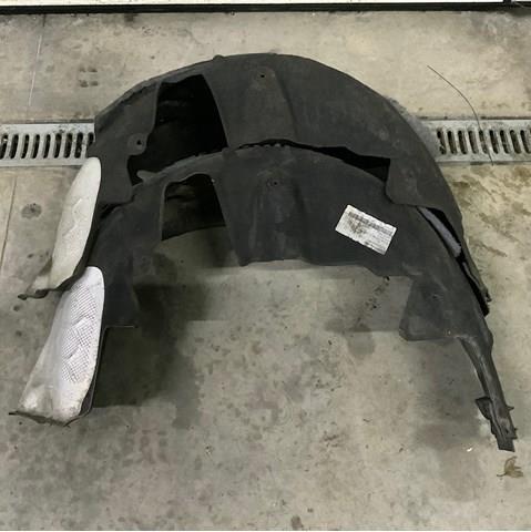 Підкрилок задній лівий A2056900730 MERCEDES