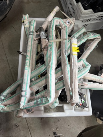 Подушка безпеки, збоку права айрбег HK8314K160AE JAGUAR