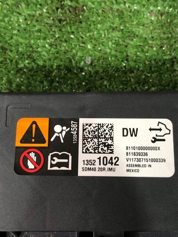 Блок управління airbag 13524236 GM