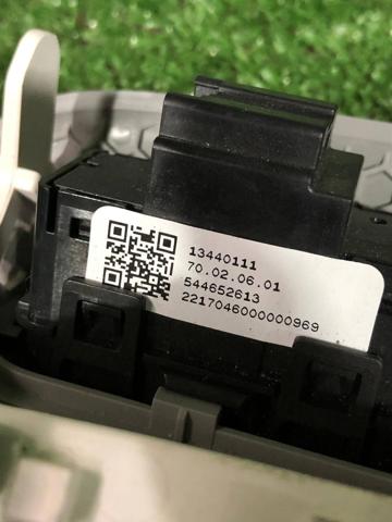 Плафон освітлення кабіни 42758017 GM