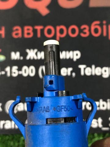 Вимикач сигналу гальмування 8T4T9G854AA FORD