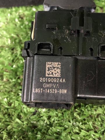 Кнопка вмикання двигуна склопідіймача передня права LB5Z14529AB FORD