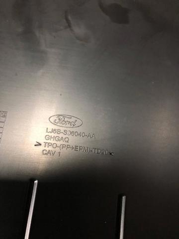 Ящик для рукавичок LJ6Z7806010AB FORD