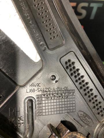 Спойлер задніх дверей LJ6Z78442K02AA FORD