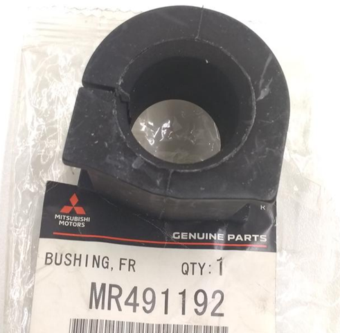 Втулка переднього стабілізатора MR491192 MITSUBISHI