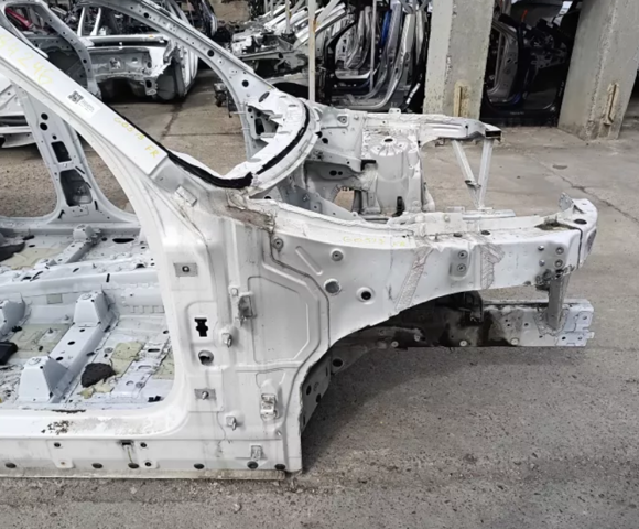 Лонжерон рами передній правий 41007417572 BMW