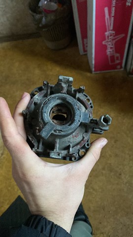 Фара протитуманна, ліва/права 8321A136 MITSUBISHI