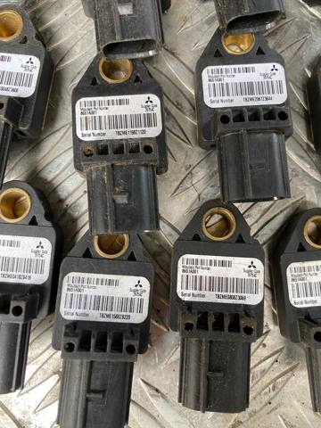 Датчик подушки безпеки 8651A001 MITSUBISHI