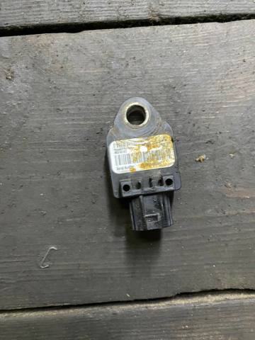 Датчик подушки безпеки 8651A143 MITSUBISHI
