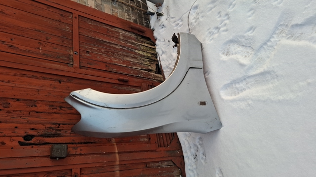 Переднє праве крило MR535760 MITSUBISHI