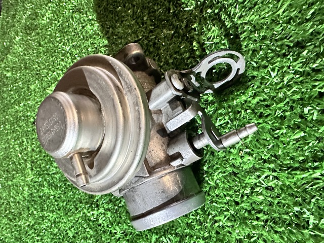 Клапан EGR, рециркуляції газів 038129637B VAG