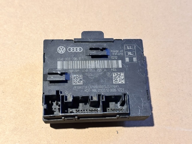 Блок комфорту задніх дверей 4G8959795E VAG
