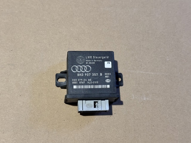 Кнопка коректора фар 8K0907357B VAG