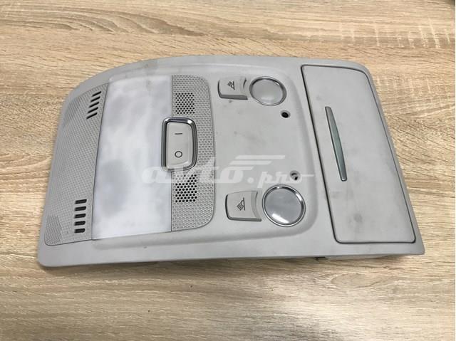 Плафони внутрішнього освітлення 8T0947135B VAG