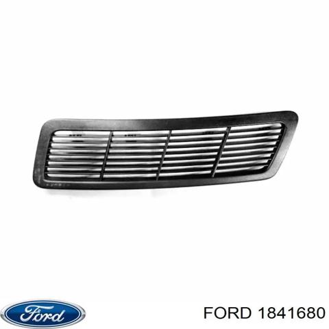 Решітка капота 1841680 FORD