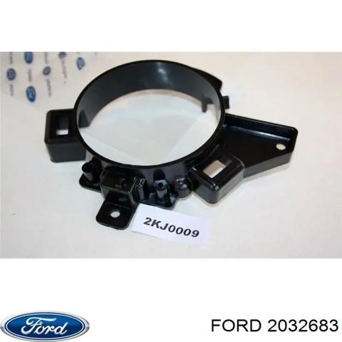 Кронштейн кріплення протитуманной фари, лівої 2032683 FORD