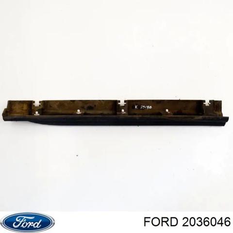 Накладка зовнішня (молдинг) порога, передня ліва 2036046 FORD