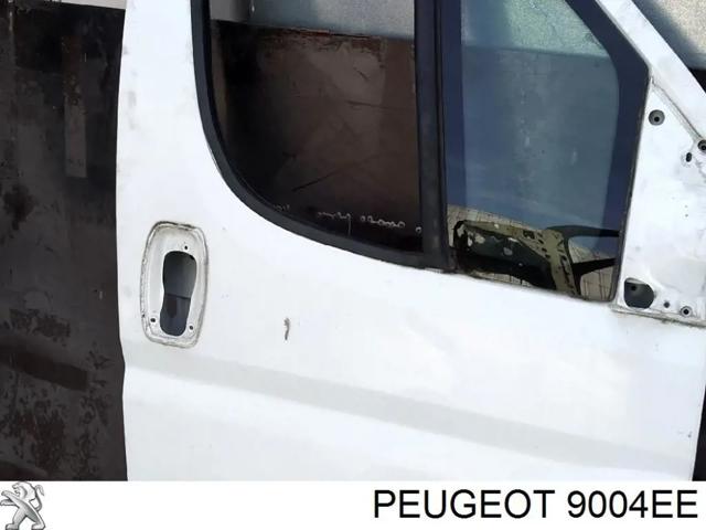 Пасажирські передні двері 9004EE PEUGEOT