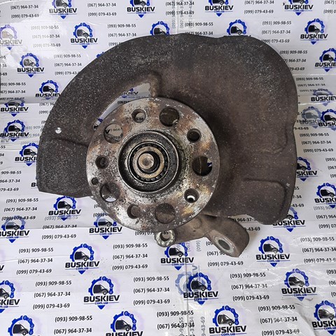 Кулак поворотний передній правий A2183321001 MERCEDES