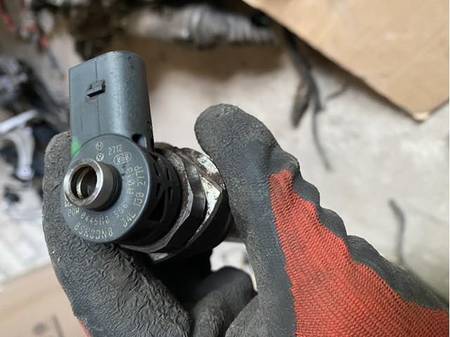 Форсунки електромагнітні 04L130277P VAG