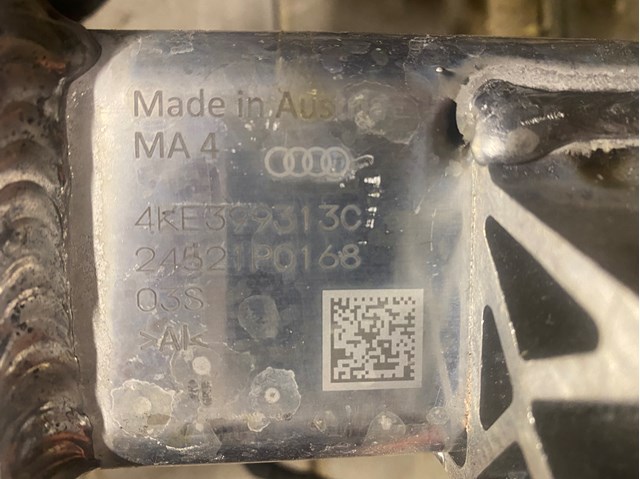 Передня балка 4KE399313C VAG