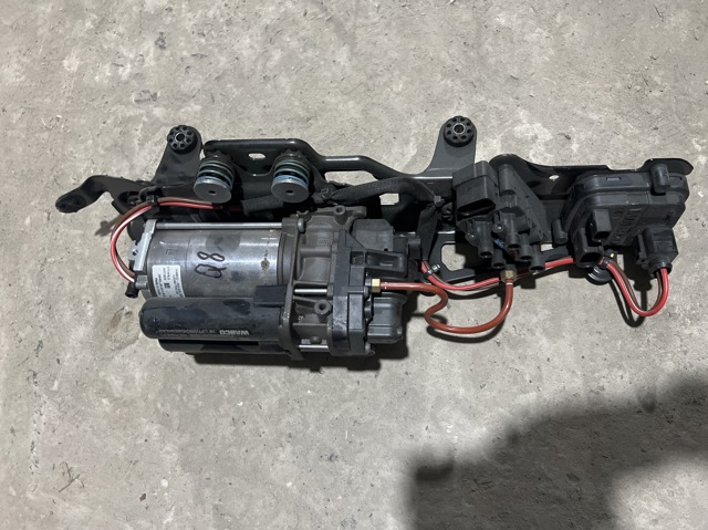Компресор підкачки амортизаторів 4KE616005F VAG