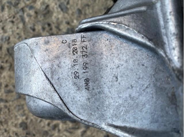 Права подушка мотора 4M0199372FF VAG