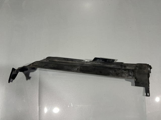 Ущільнювач крила 80A821169A VAG