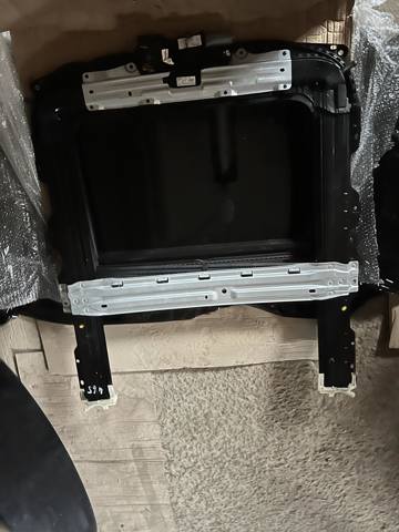 Панель люка 8W5877041A VAG
