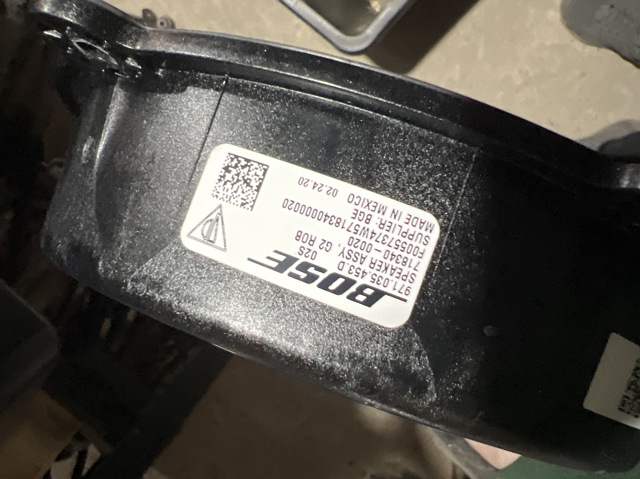 Динамік задньої двері 971035453D PORSCHE