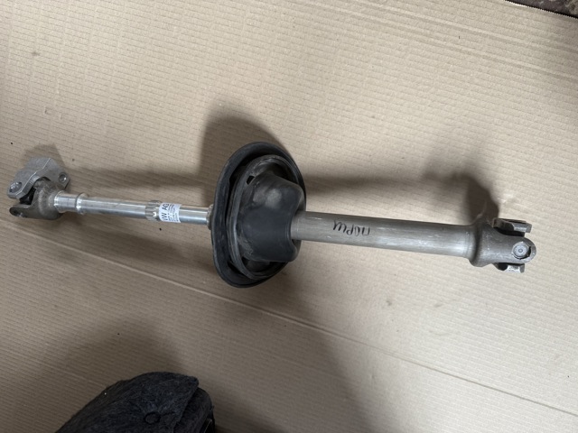 Вал рульової колонки, нижній 971419753R PORSCHE