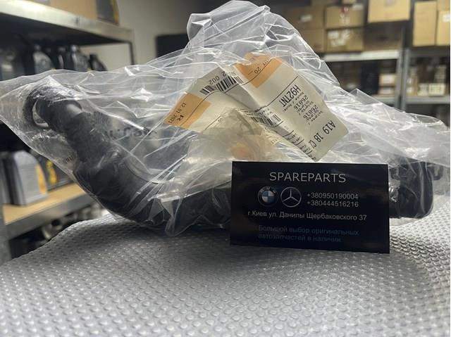 Патрубок вентиляції картерних газів 11617547185 BMW