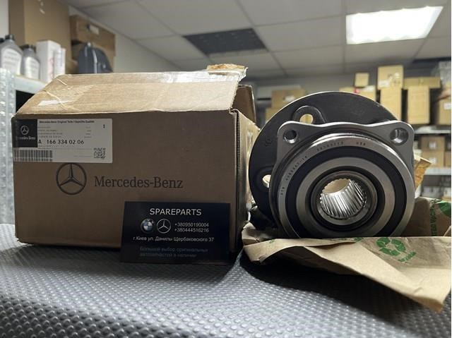 Підшипник в зборі з маточиною передній 1663340206 MERCEDES