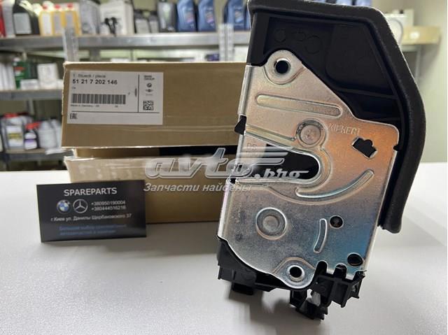 Замок передніх пасажирських дверей 51217202146 BMW