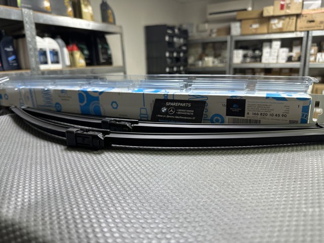 Склоочисники лобового скла A166820104590 MERCEDES