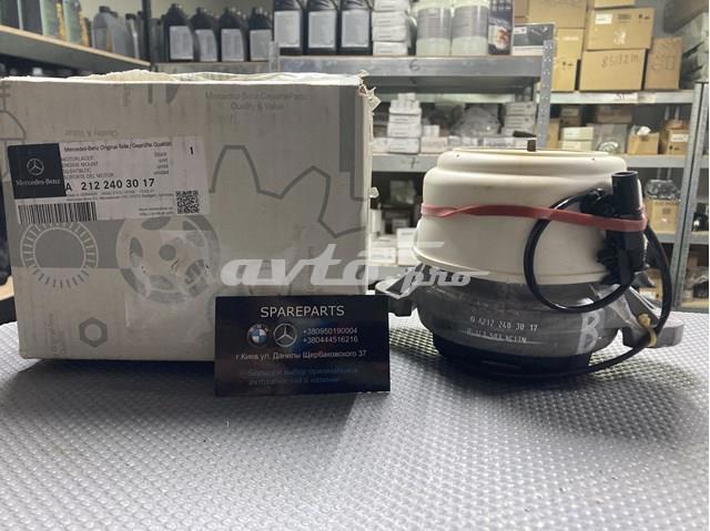 Подушка (опора) двигуна, ліва A2122403017 MERCEDES