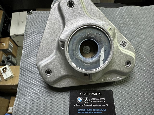 Подушка амортизатора переднього A2123230020 MERCEDES
