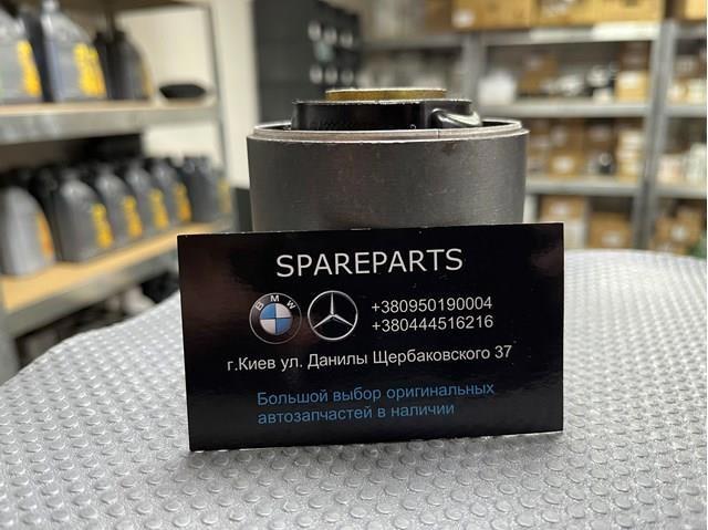 Сайлентблок нижній передньої підвіски A2223333700 MERCEDES