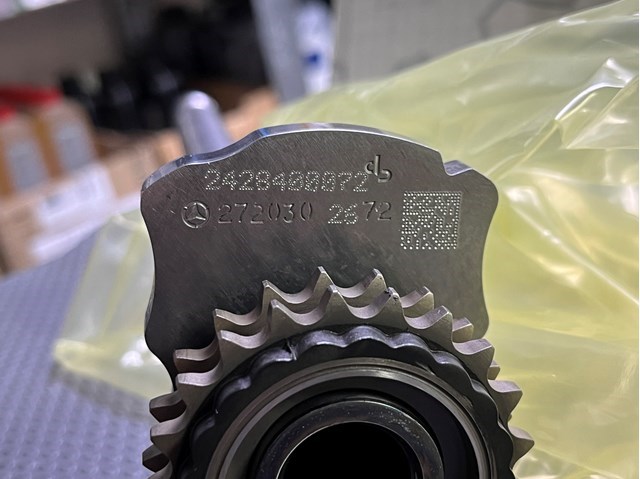 Балансувальний вал A2720302672 MERCEDES