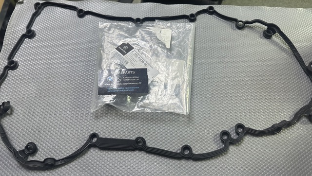 Прокладка піддону картера двигуна A6510140080 MERCEDES