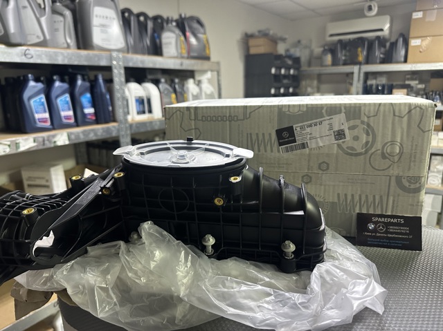 Колектор впускний A6510903037 MERCEDES