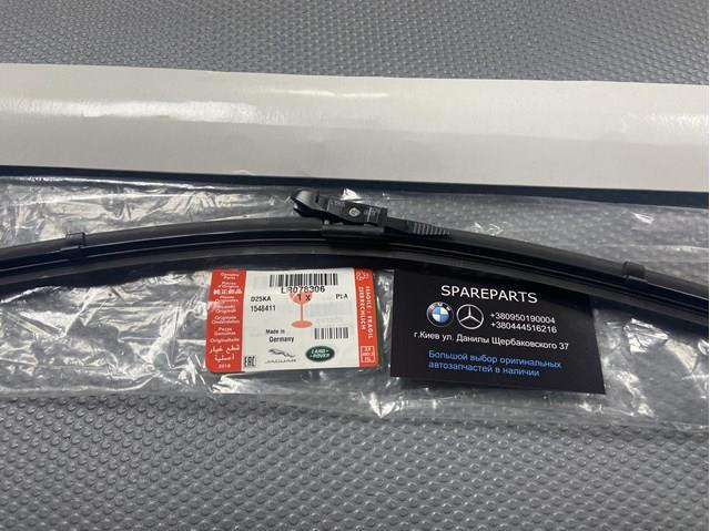 Щітка двірника права LR078306 LAND ROVER