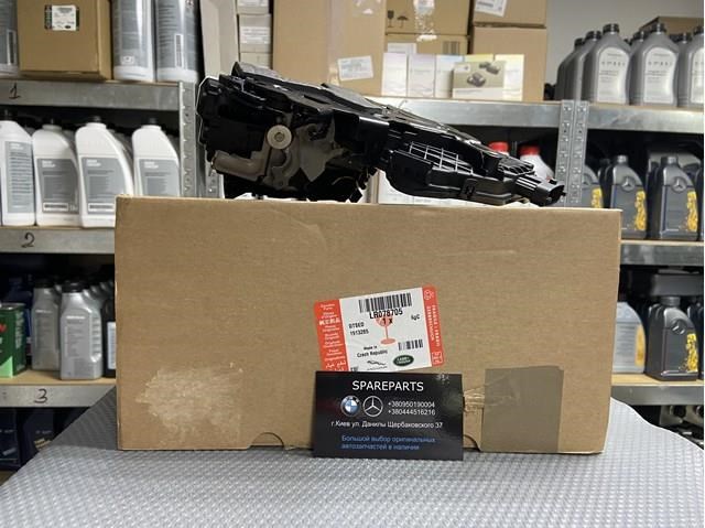 Замок двері правої передньої LR078705 LAND ROVER