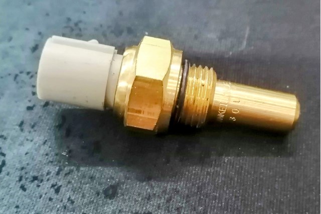 Вимикач системи охолодження K64003 SANKEI