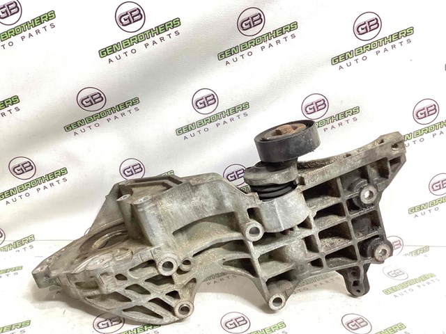 Кріплення генератора 03L903143Q VAG