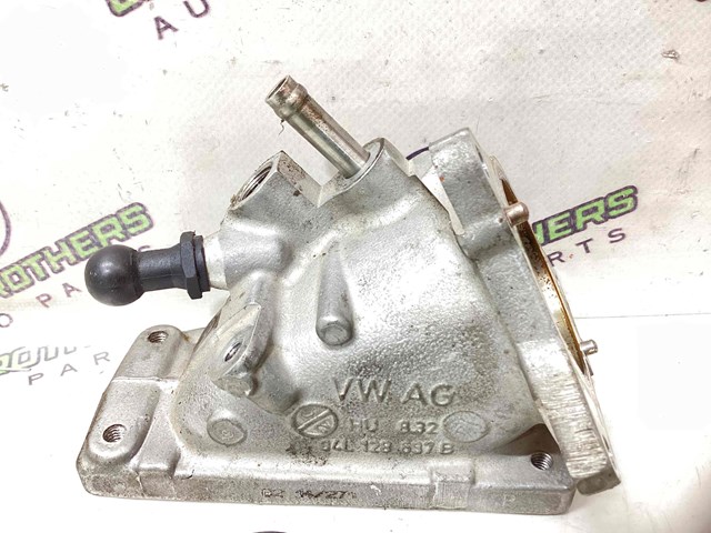 Патрубок дросельний 04L128637B VAG